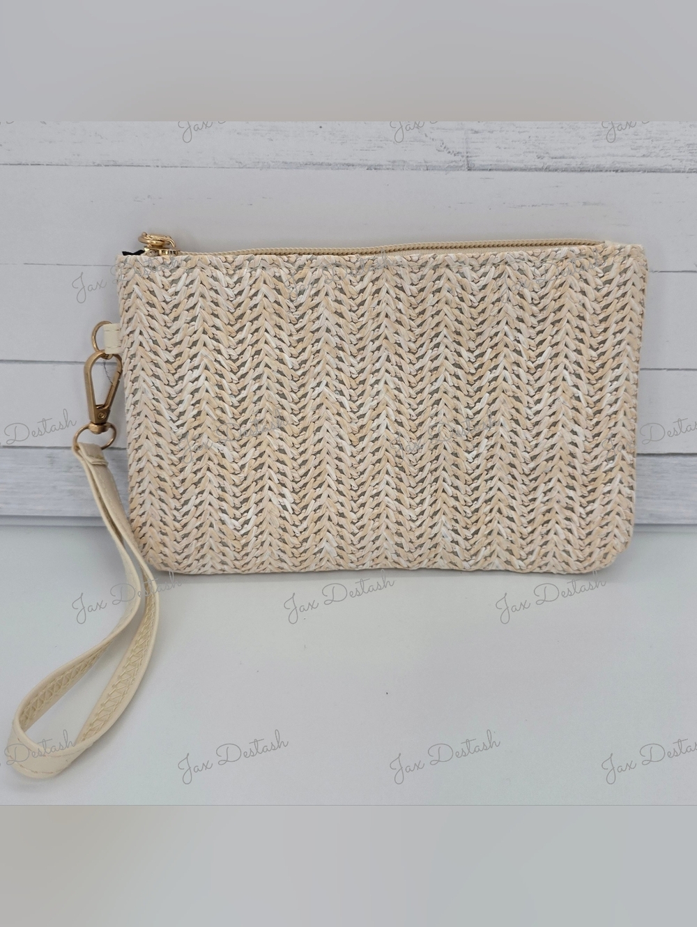 Cream Woven Straw Wristlet Clutch CL9264 - Picture 1 of 4